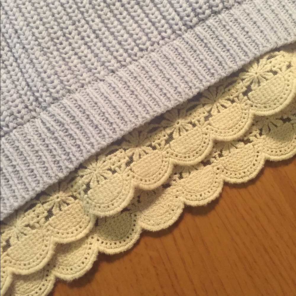 NWOT Urban Outfitters Sweater - Picture 4 of 5